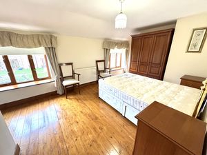 Photo 8- click for photo gallery